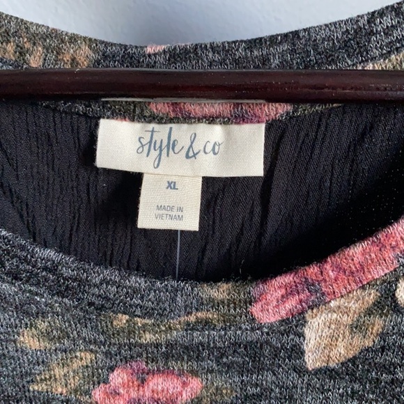 NWT! Style And Co Ladies Floral Long Sleeve Top - Picture 2 of 6